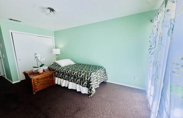 Board and Care in Riverside California 92506 at easeplacement.com - Ease Placement