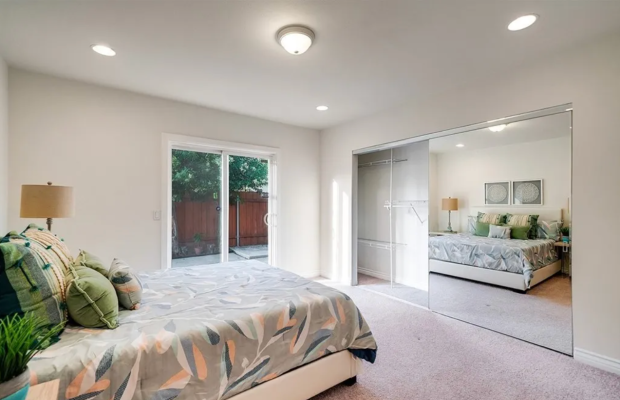 Board and Care in Van Nuys California 91406 at easeplacement.com - Ease Placement
