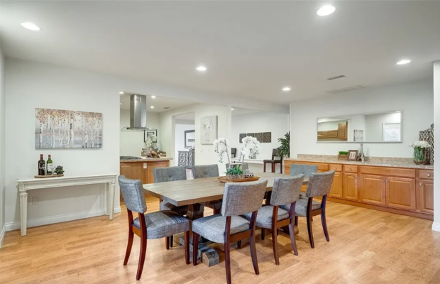 Board and Care in Van Nuys California 91406 at easeplacement.com - Ease Placement