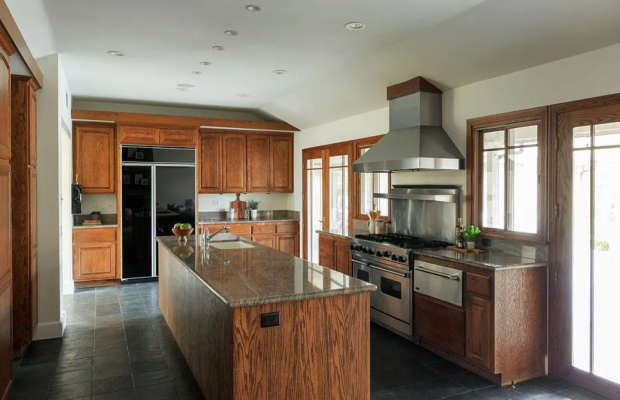 Board and Care in La Canada California 91011 at easeplacement.com - Ease Placement