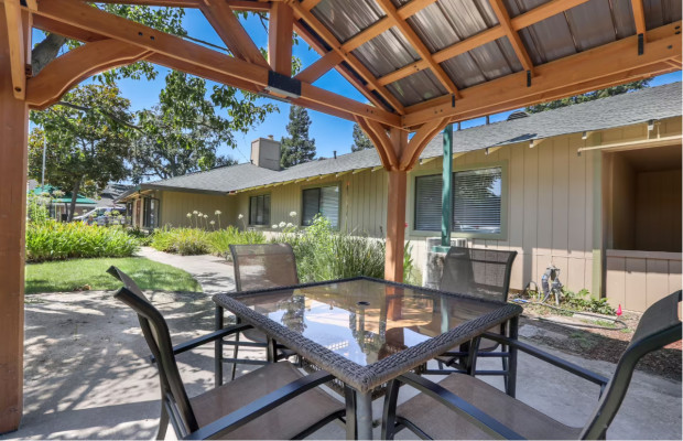 Assisted Living in Orangevale California 95662 at easeplacement.com - Ease Placement