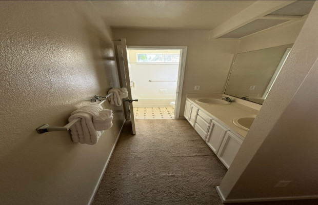 Board and Care in Salinas California 93905 at easeplacement.com - Ease Placement