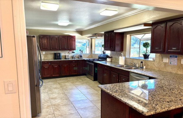 Board and Care in Thousand Oaks California 91360 at easeplacement.com - Ease Placement