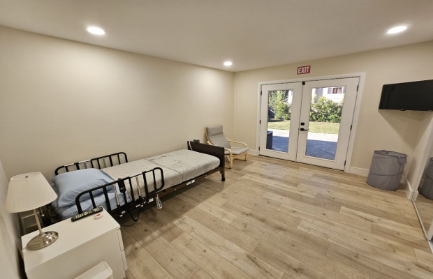 Board and Care in Simi Valley California 93063 at easeplacement.com - Ease Placement