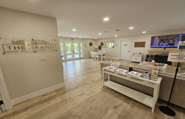 Board and Care in Simi Valley California 93063 at easeplacement.com - Ease Placement