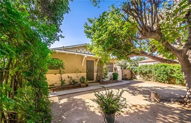 Board and Care in Mission Hills California 91345 at easeplacement.com - Ease Placement