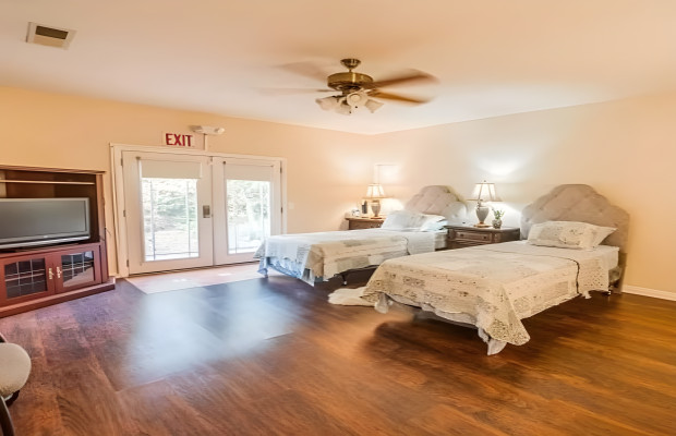 Board and Care in Oxnard California 93036 at easeplacement.com - Ease Placement