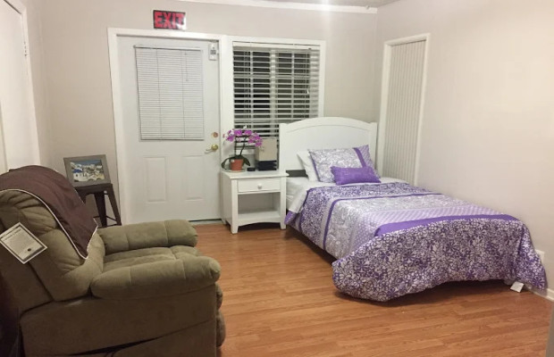 Board and Care in Canoga Park California 91304 at easeplacement.com - Ease Placement