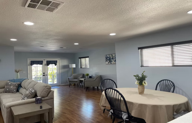 Board and Care in Granada Hills California 91344 at easeplacement.com - Ease Placement