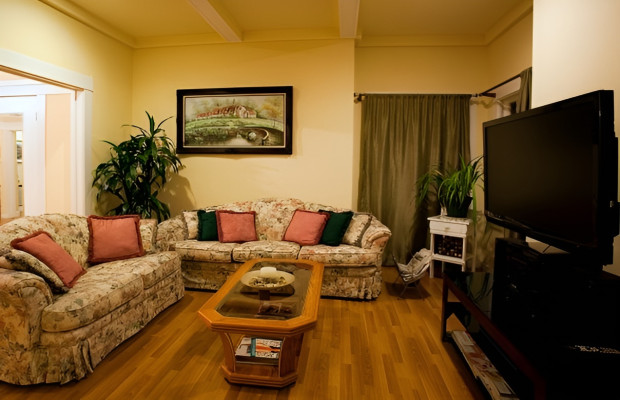 Board and Care in Oakland California 94610 at easeplacement.com - Ease Placement