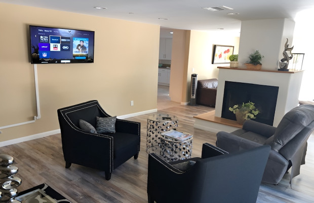 Board and Care in Northridge California 91326 at easeplacement.com - Ease Placement