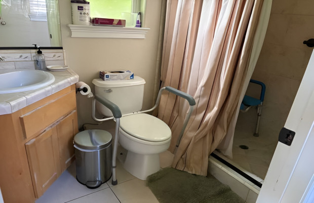 Board and Care in Redding California 96003 at easeplacement.com - Ease Placement