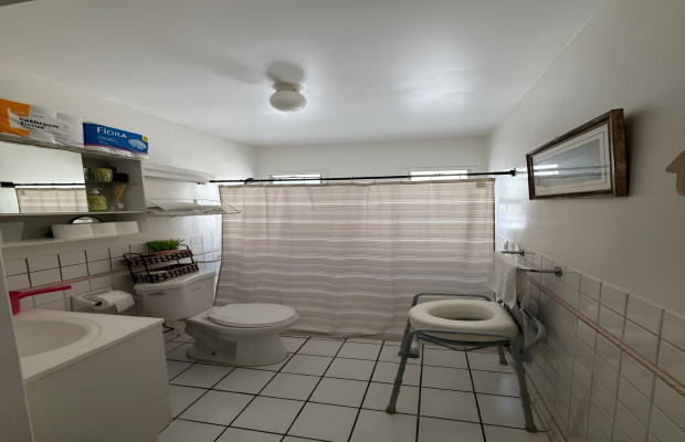 Board and Care in Los Angeles California 90039 at easeplacement.com - Ease Placement