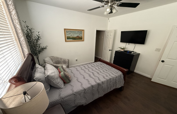 Board and Care in Bakersfield California 93314 at easeplacement.com - Ease Placement