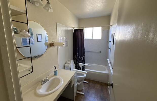 Board and Care in Vallejo California 94589 at easeplacement.com - Ease Placement