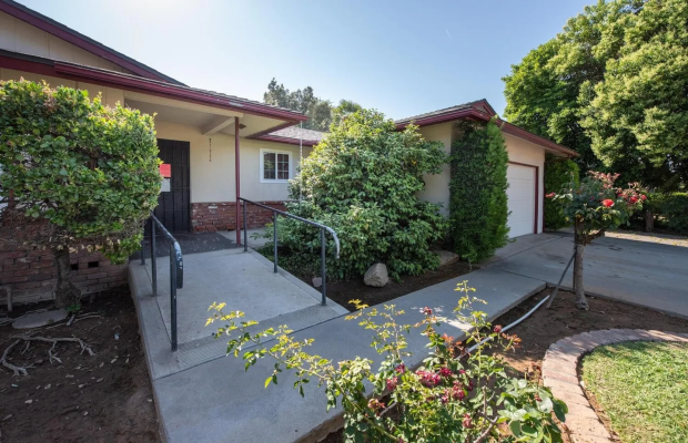 Board and Care in Fresno California 93710 at easeplacement.com - Ease Placement