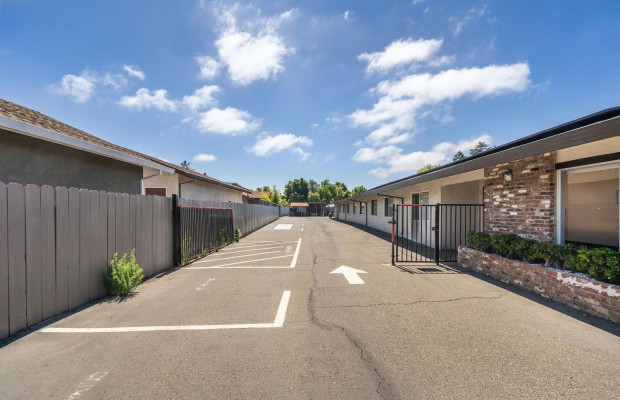Assisted Living in Hayward California 94541 at easeplacement.com - Ease Placement