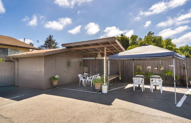 Assisted Living in Hayward California 94541 at easeplacement.com - Ease Placement