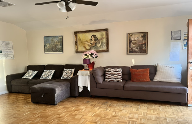 Board and Care in Los Angeles California 90046 at easeplacement.com - Ease Placement
