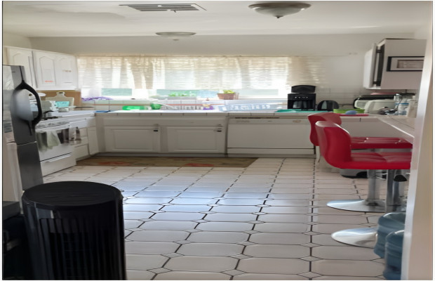 Board and Care in Los Angeles California 90046 at easeplacement.com - Ease Placement