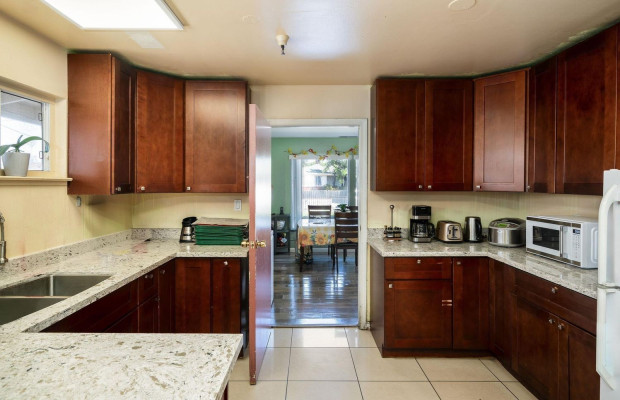 Assisted Living in Hayward California 94541 at easeplacement.com - Ease Placement