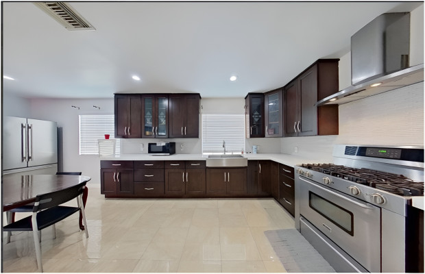 Board and Care in Santa Ana California 92704 at easeplacement.com - Ease Placement