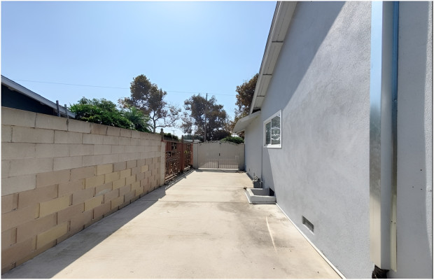 Board and Care in Santa Ana California 92704 at easeplacement.com - Ease Placement