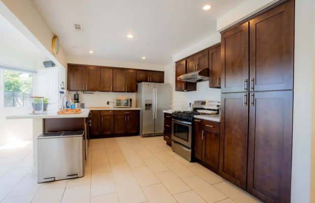 Board and Care in Irvine California 92603 at easeplacement.com - Ease Placement