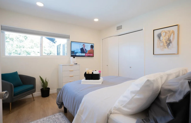 Board and Care in Irvine California 92603 at easeplacement.com - Ease Placement