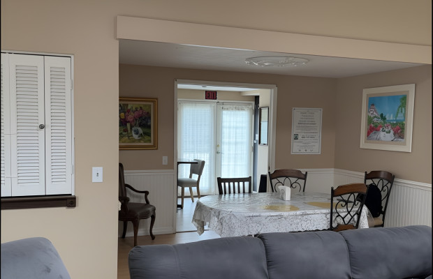 Board and Care in Tustin California 92780 at easeplacement.com - Ease Placement