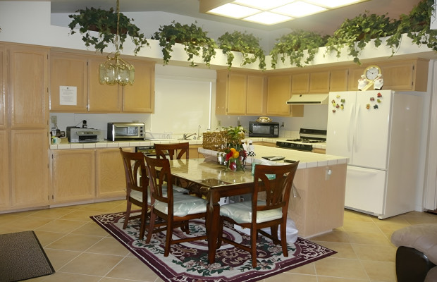 Board and Care in Sacramento California 95829 at easeplacement.com - Ease Placement