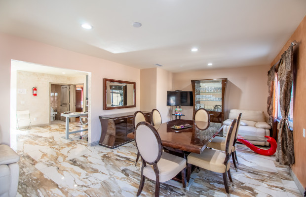 Board and Care in Reseda California 91335 at easeplacement.com - Ease Placement