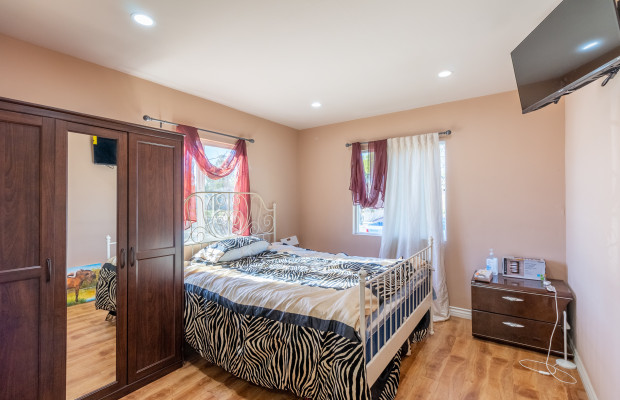 Board and Care in Reseda California 91335 at easeplacement.com - Ease Placement