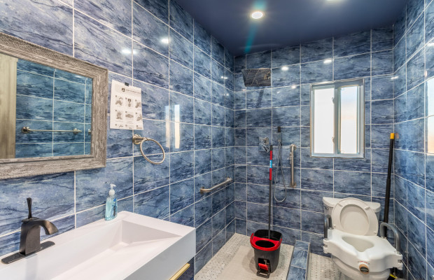 Board and Care in Reseda California 91335 at easeplacement.com - Ease Placement