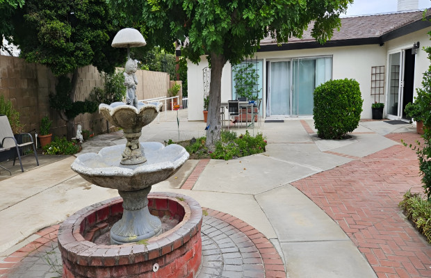 Board and Care in Santa Ana California 92705 at easeplacement.com - Ease Placement