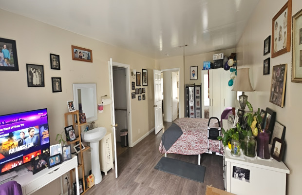 Board and Care in Santa Ana California 92705 at easeplacement.com - Ease Placement