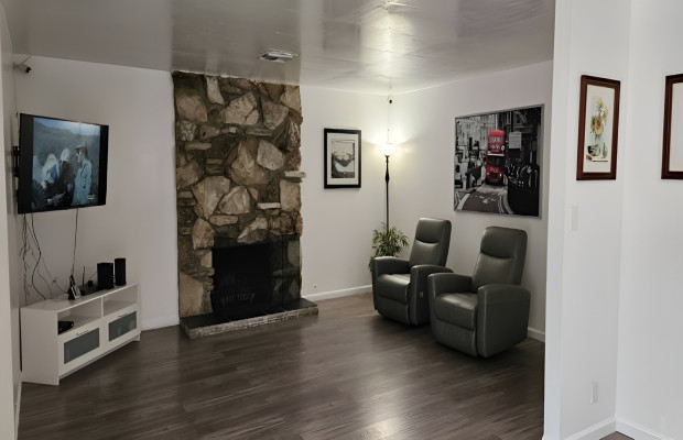 Board and Care in Santa Ana California 92705 at easeplacement.com - Ease Placement