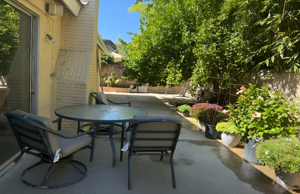 Board and Care in Valencia California 91355 at easeplacement.com - Ease Placement