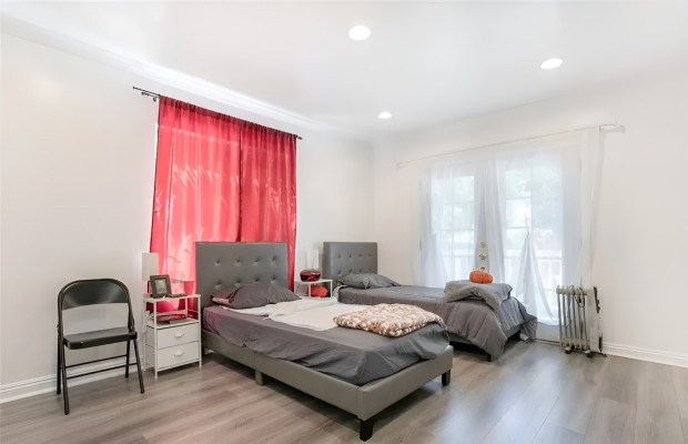 Board and Care in Van Nuys California 91406 at easeplacement.com - Ease Placement
