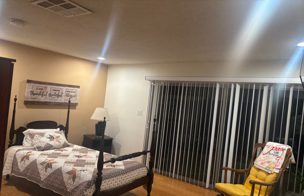 Board and Care in Inglewood California 90302 at easeplacement.com - Ease Placement