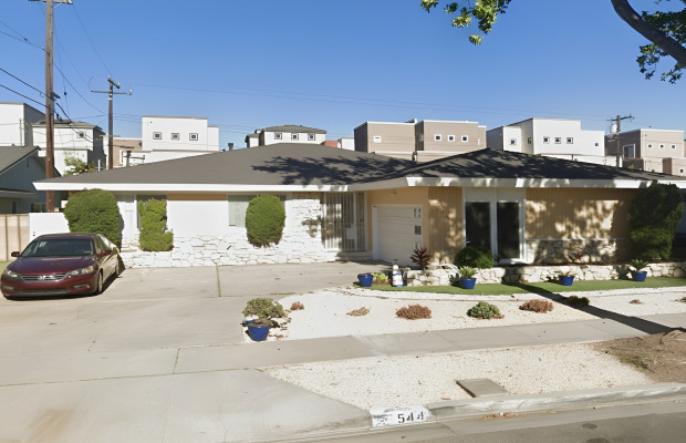 Board and Care in Inglewood California 90302 at easeplacement.com - Ease Placement