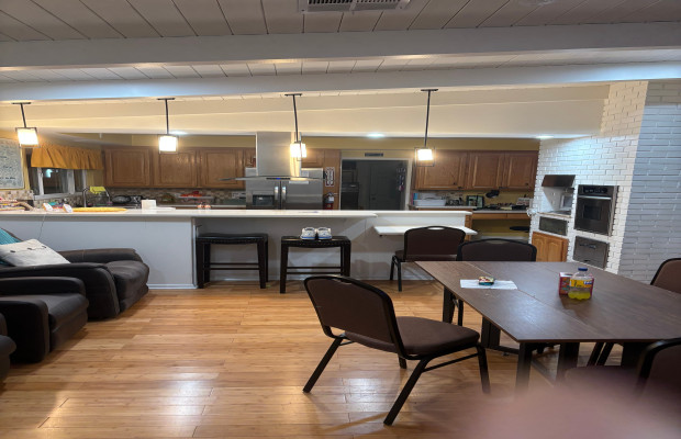 Board and Care in Inglewood California 90302 at easeplacement.com - Ease Placement