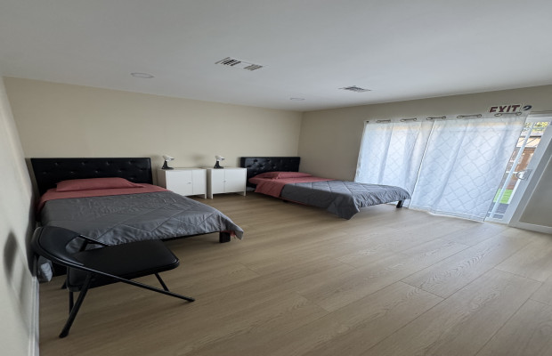 Board and Care in Burbank California 91506 at easeplacement.com - Ease Placement