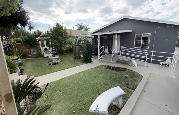 Board and Care in Azusa California 91702 at easeplacement.com - Ease Placement