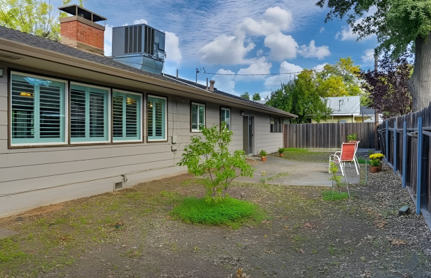 Board and Care in Lincoln California 95648 at easeplacement.com - Ease Placement