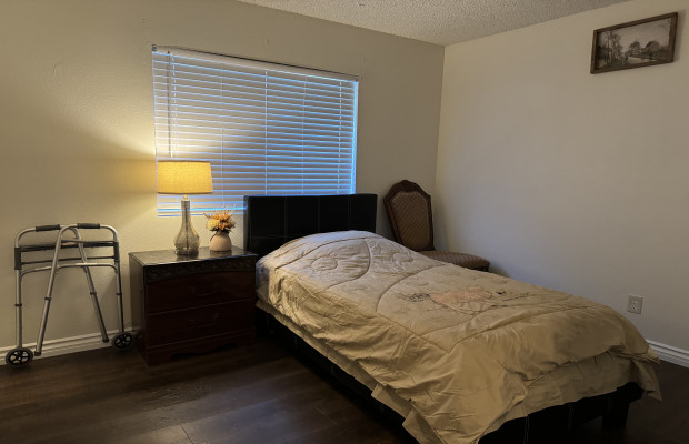 Board and Care in Woodland Hills California 91367 at easeplacement.com - Ease Placement