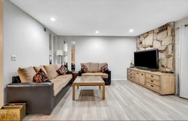 Board and Care in Canoga Park California 91304 at easeplacement.com - Ease Placement