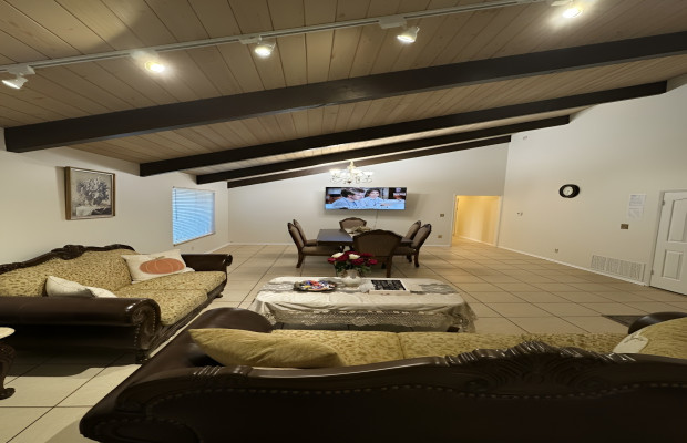 Board and Care in Woodland Hills California 91367 at easeplacement.com - Ease Placement