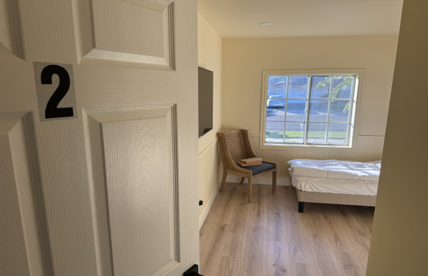 Board and Care in Chastworth California 91311 at easeplacement.com - Ease Placement