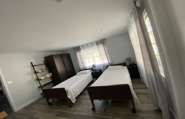 Board and Care in Granada Hills California 91344 at easeplacement.com - Ease Placement